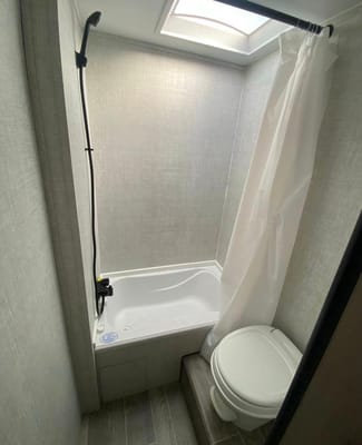 Willy's Gulf Stream Ameri-lite24 Travel Trailer