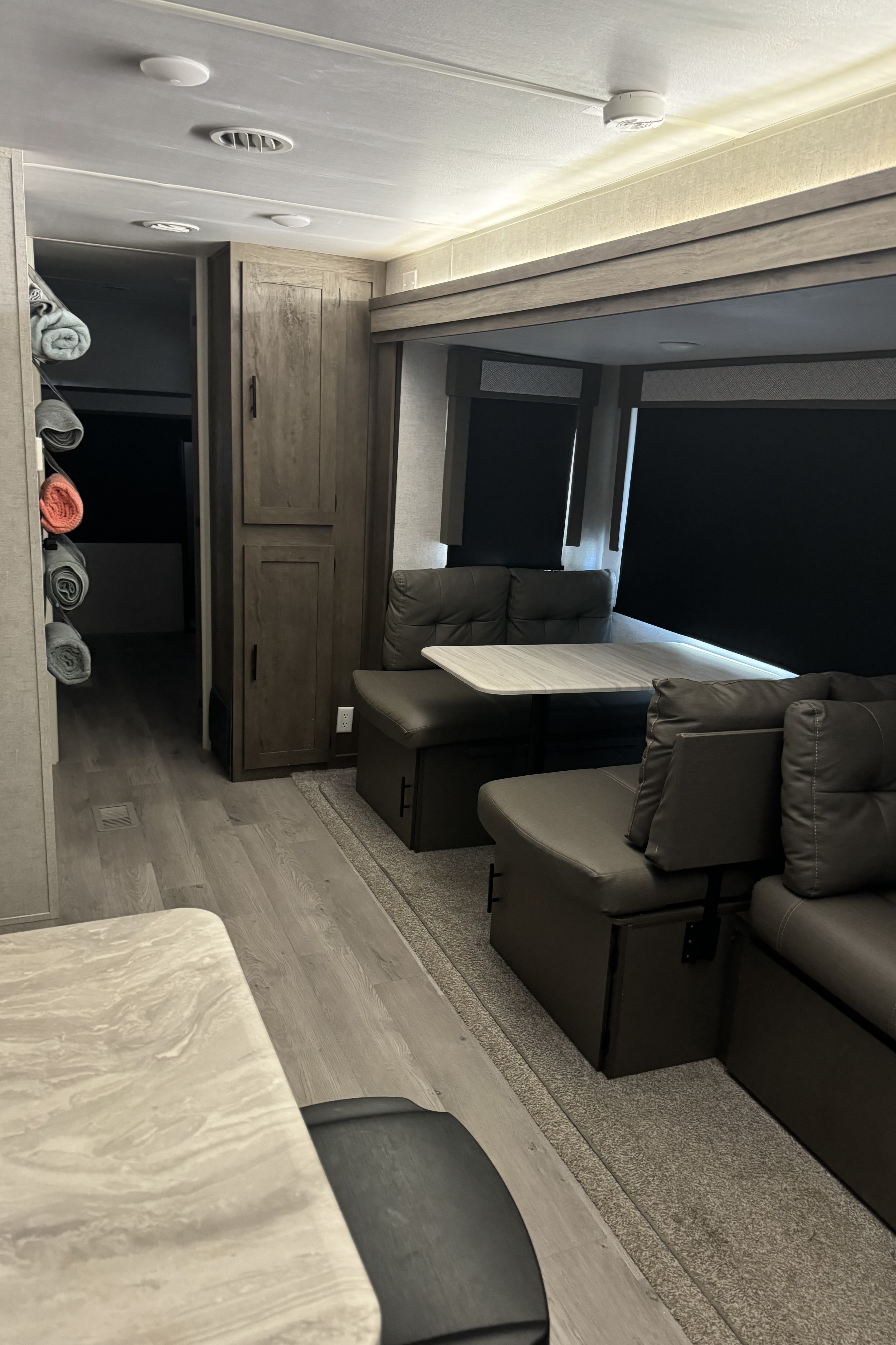 Vacation Vibes RV Cottage/ Pools + Family Fun