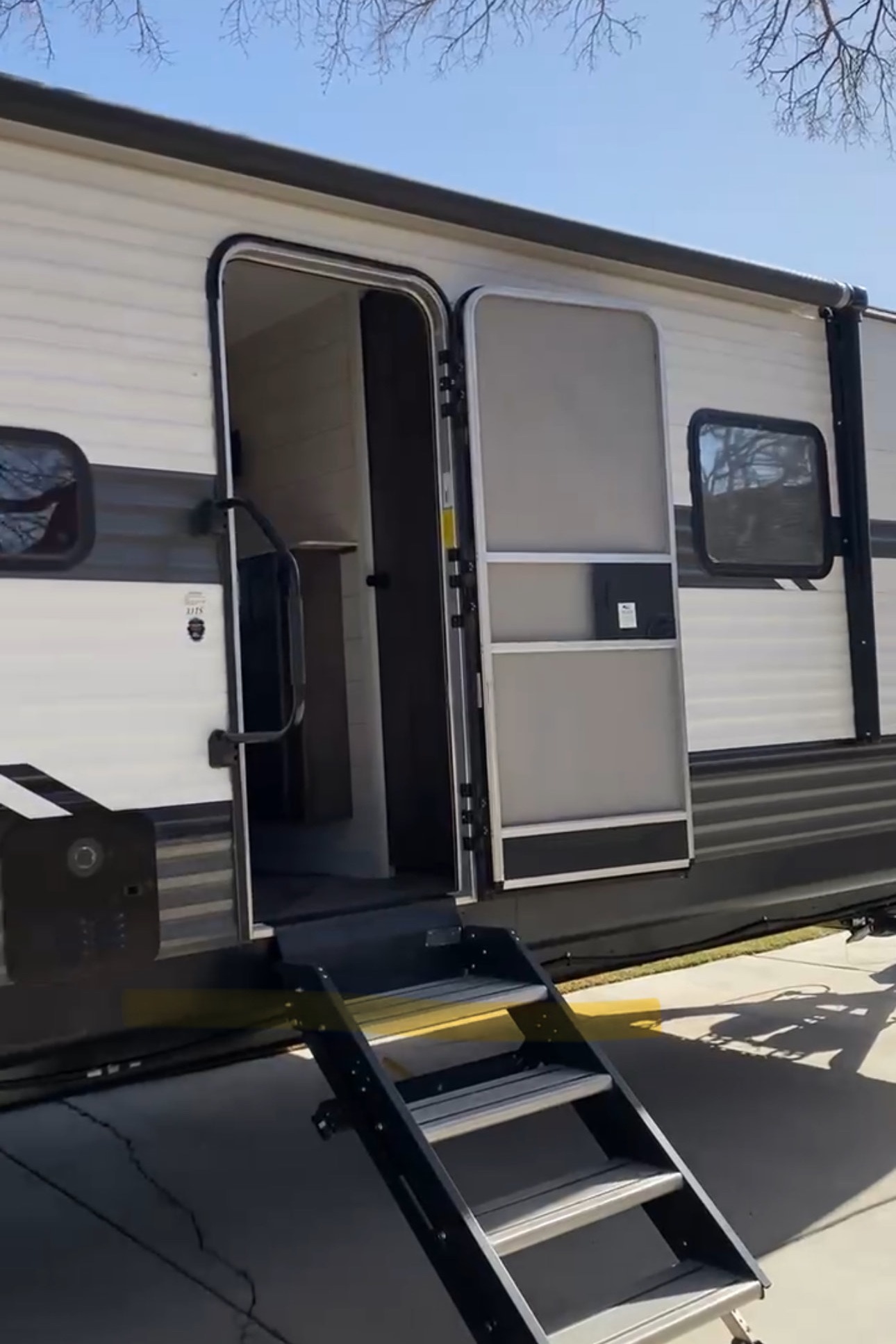 Vacation Vibes RV Cottage/ Pools + Family Fun