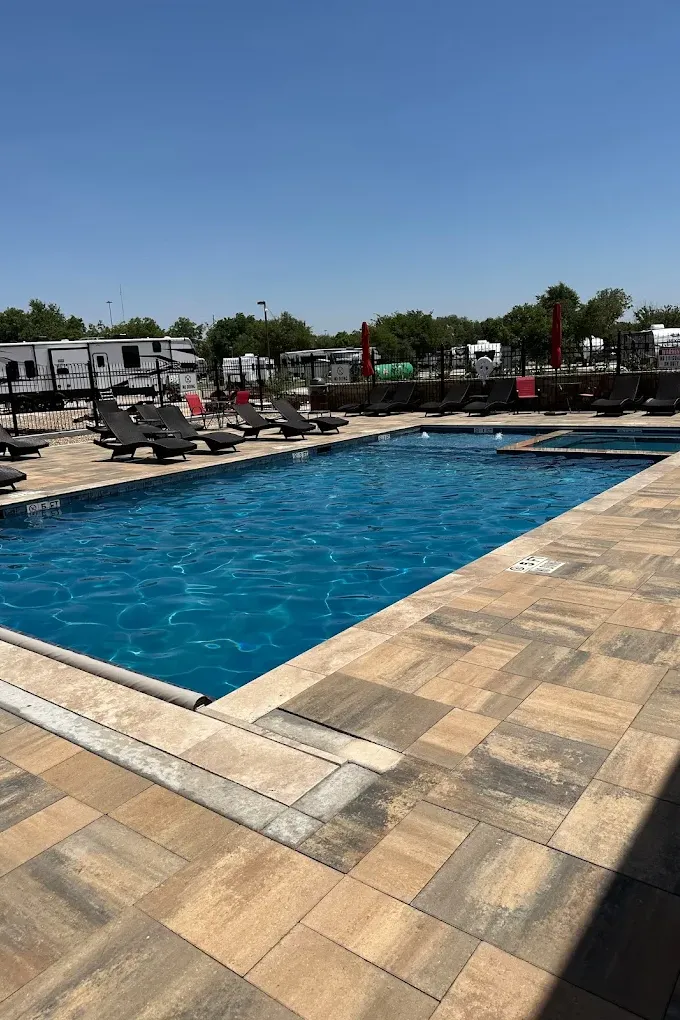 Vacation Vibes RV Cottage/ Pools + Family Fun