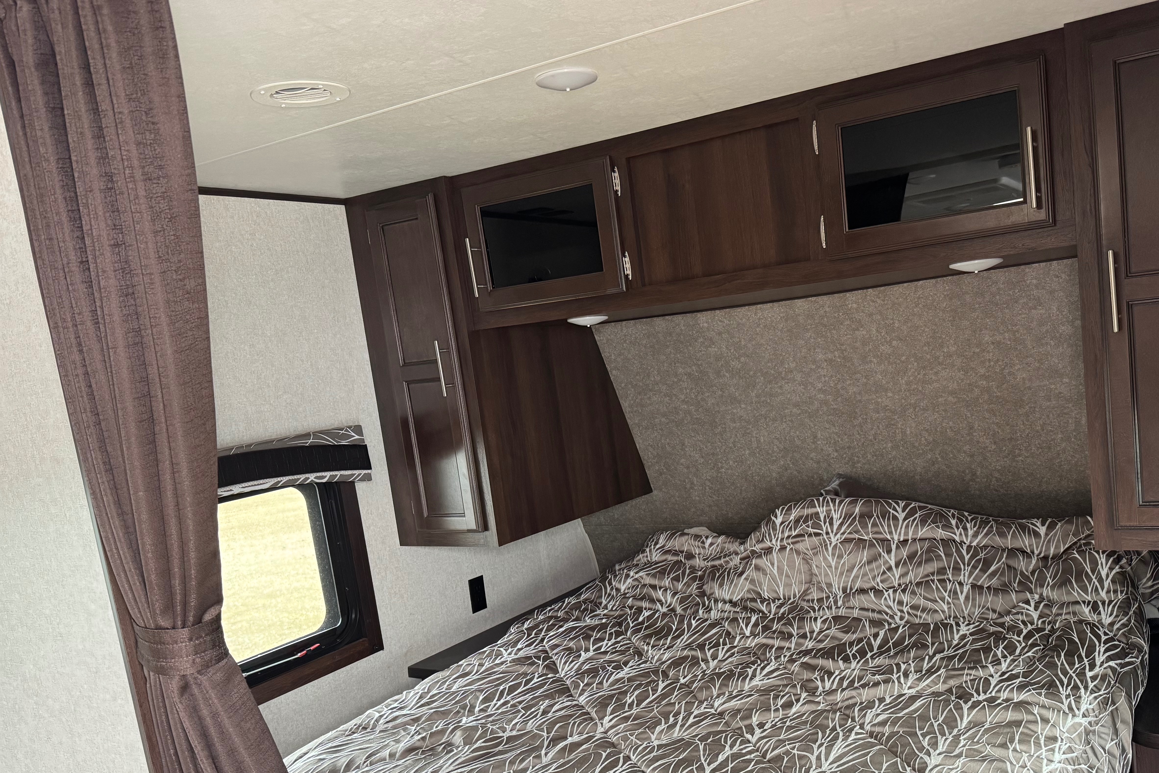 Sage’s Jayco Jay Flight 26BH Travel Trailer