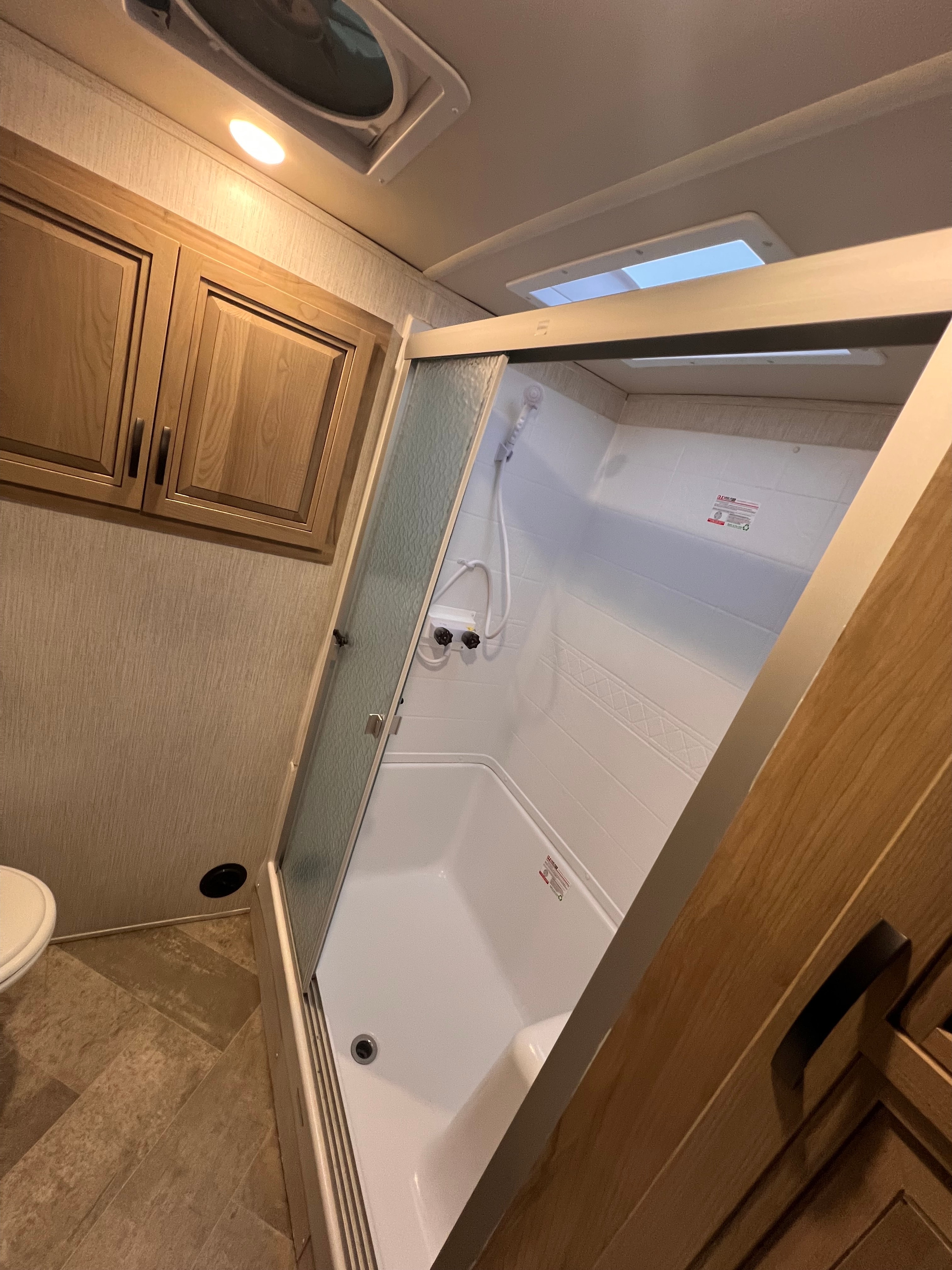 Shayne 's Palomino Solaire 258rbs Travel Trailer