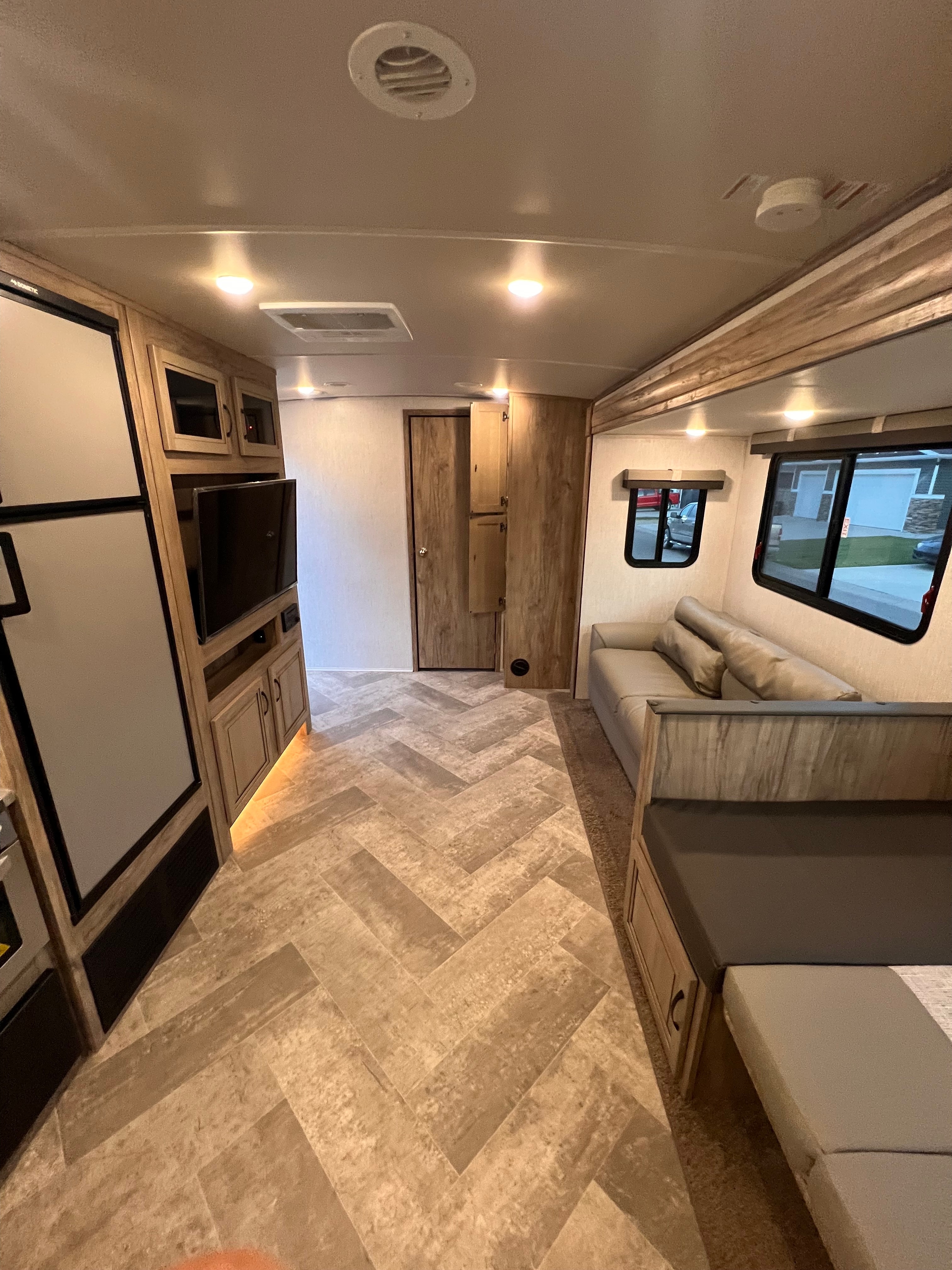 Shayne 's Palomino Solaire 258rbs Travel Trailer