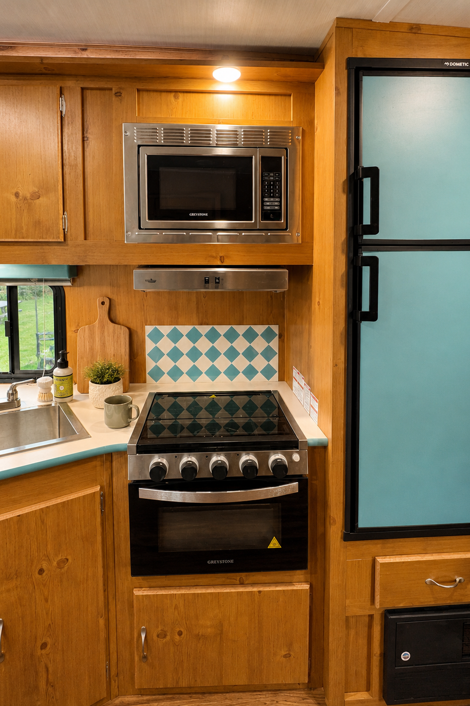 Vintage Woody Wagon Getaway | Retro Style + Family Ready