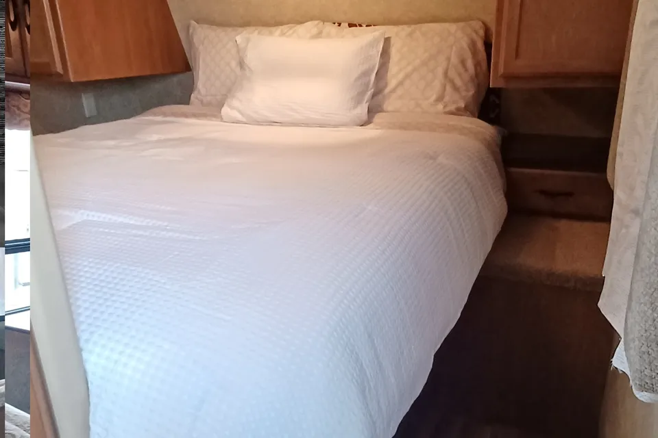 Mojave Mesa Rentals Travel Trailer