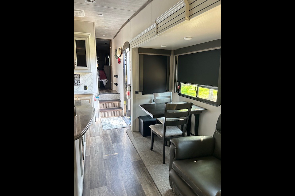 Lisa's Keystone Cougar Fifth Wheel