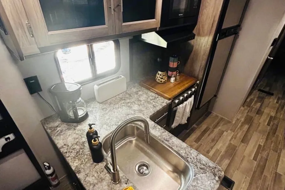 The Hitch Hiker Bunk House