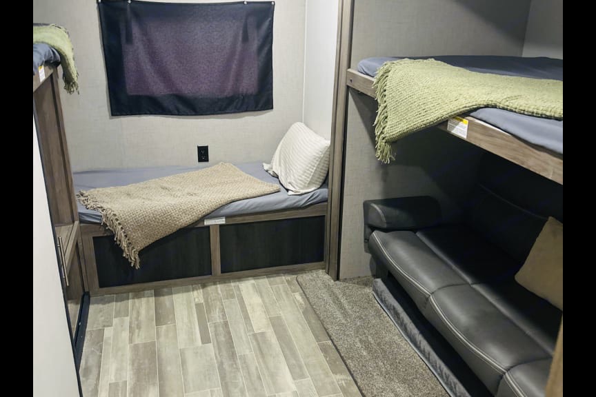 The Hitch Hiker Bunk House