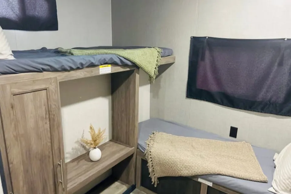 The Hitch Hiker Bunk House