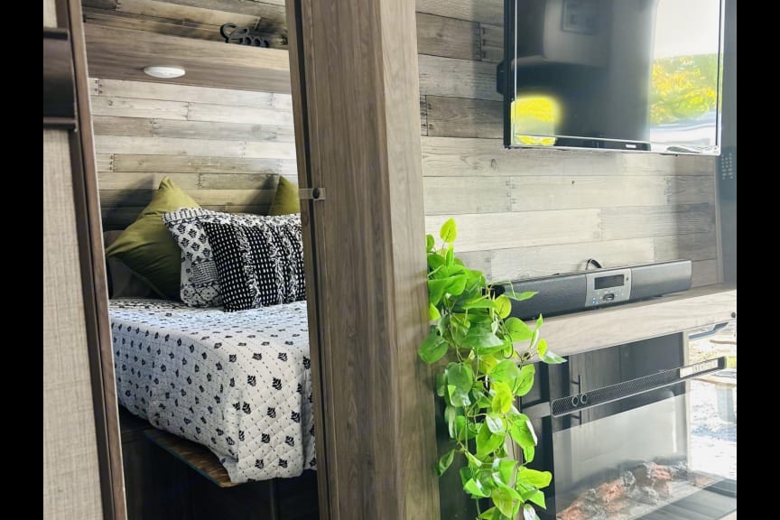 The Hitch Hiker Bunk House