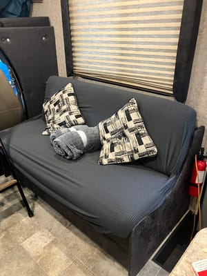 Family RV + Free E-Bike! 2017 Coachmen 27QB