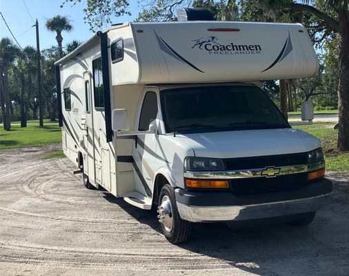 Family RV + Free E-Bike! 2017 Coachmen 27QB