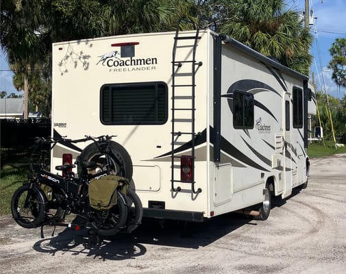 Family RV + Free E-Bike! 2017 Coachmen 27QB