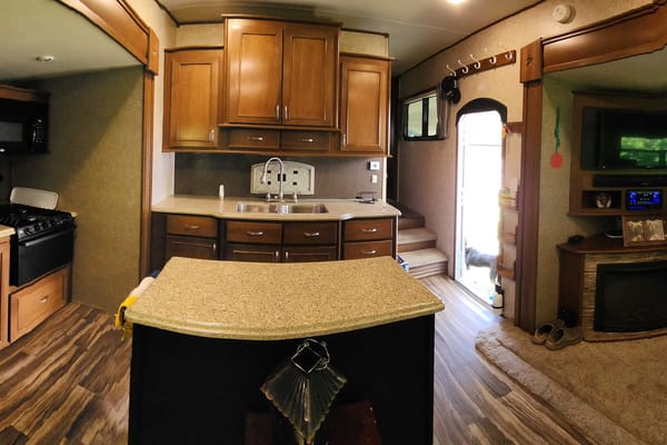 Roy's Open range Fifth wheel Fifth Wheel
