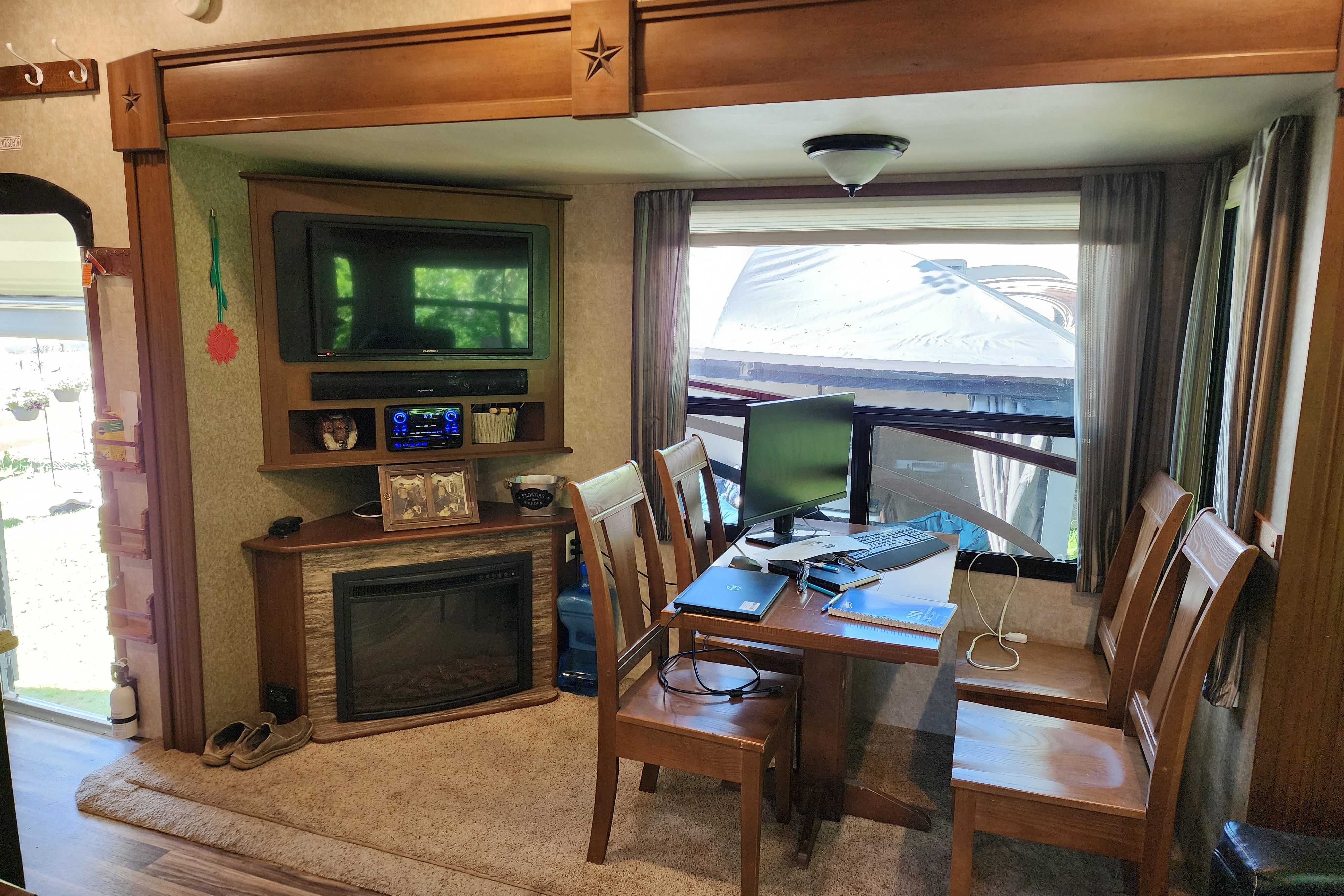 Roy's Open range Fifth wheel Fifth Wheel