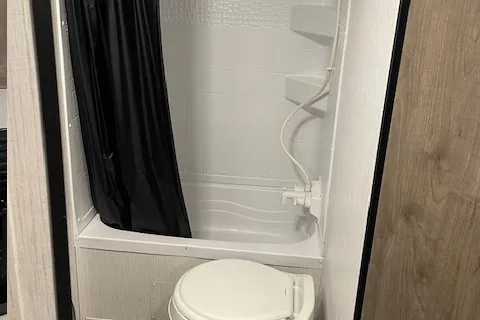 Timmy's Heartland Pioneer 270 bhs Travel Trailer