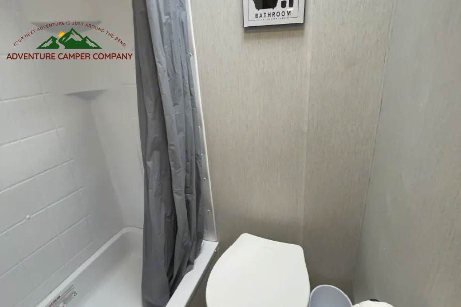 Skyview Voyager sleeps 5 pet friendly!