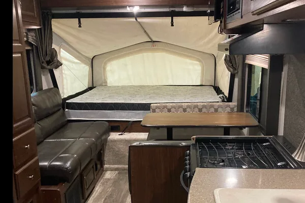 The Trailer Guy Palomino Solarie 163x