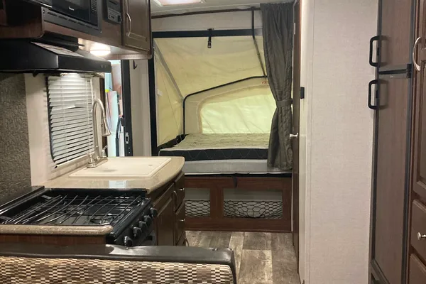 The Trailer Guy Palomino Solarie 163x