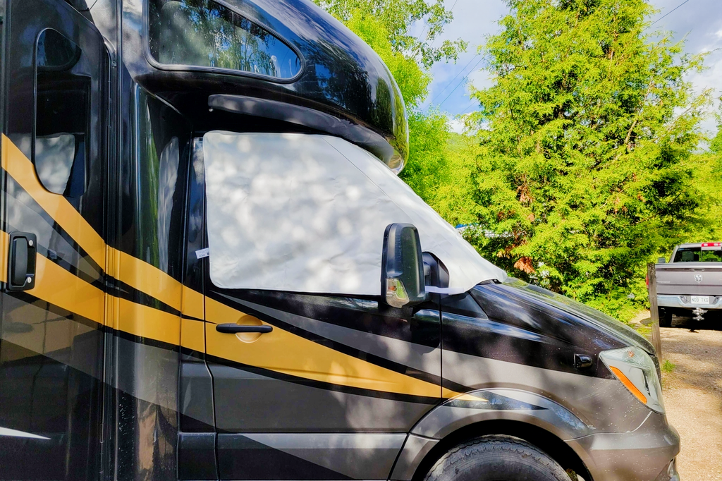 Sofia Thor Motor Coach Siesta Classe C