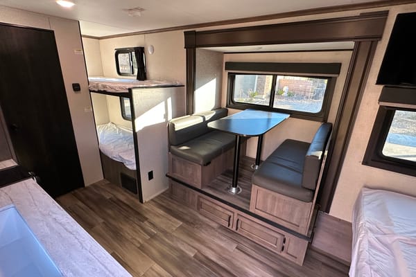 Starcraft 18BHS Travel Trailer