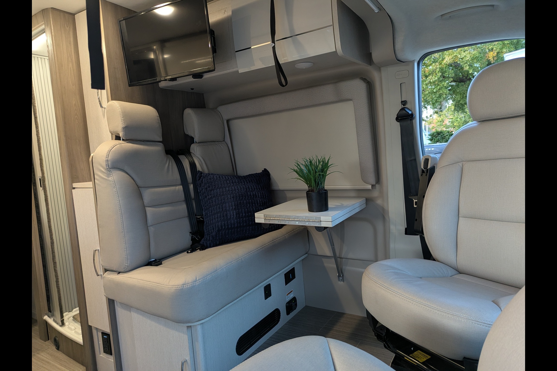 2023 Class B - A/C, 100 mi/day Luxury Van Pop Top