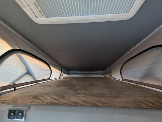2023 Class B - A/C, 100 mi/day Luxury Van Pop Top