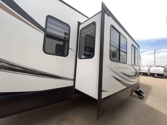 Bryan's Forest River Sabre 37fbt Fifth Wheel