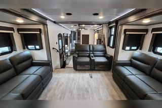 Premium Keystone Montana Fifth Wheel