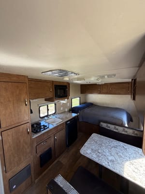 Cruise lite camper