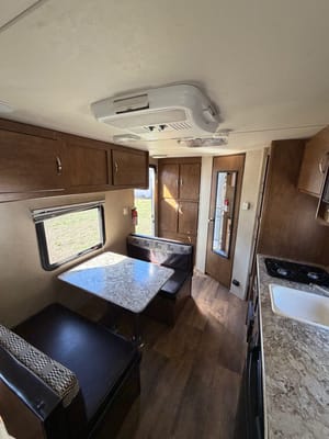 Cruise lite camper