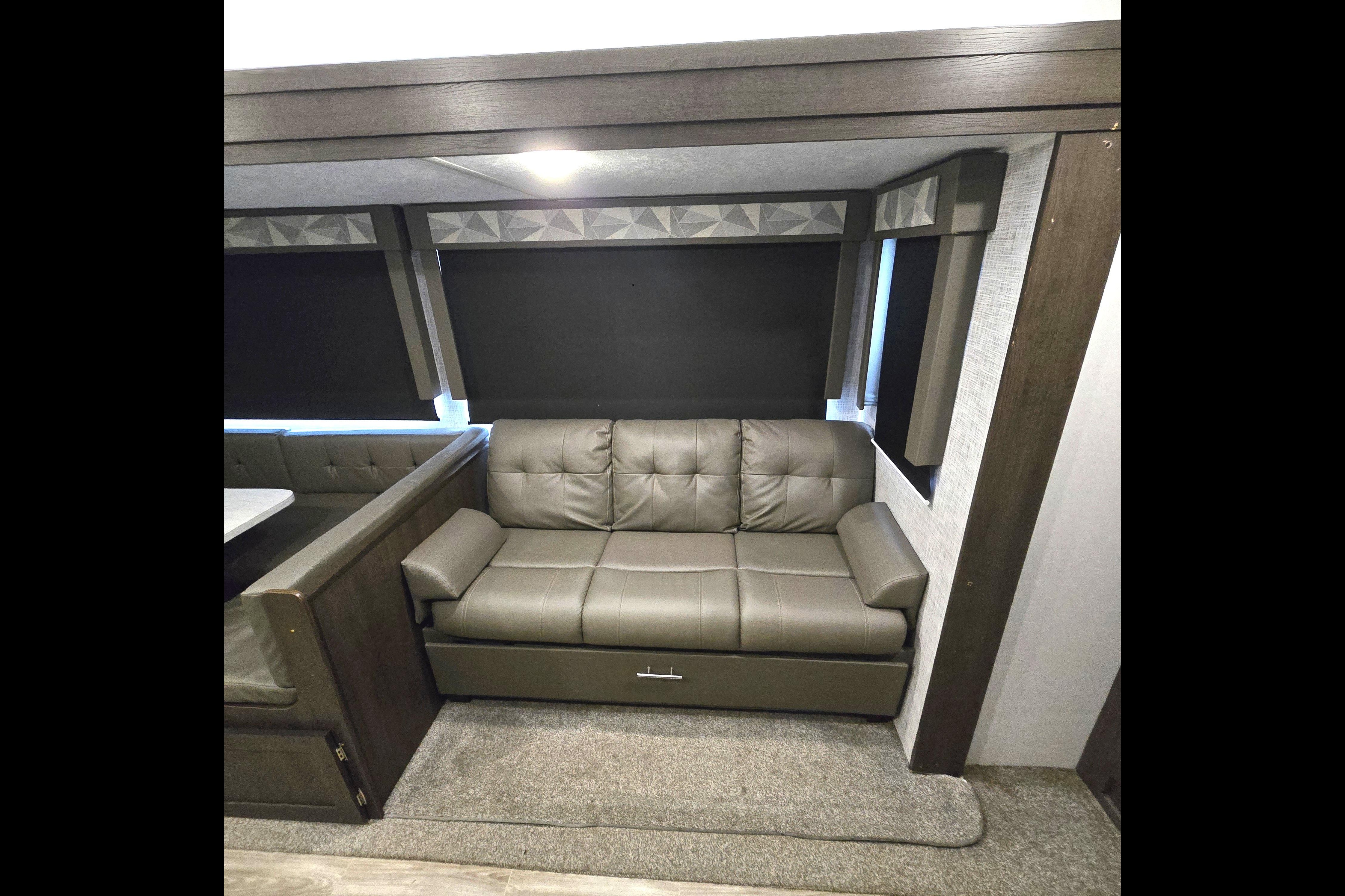 Fireside RV's 2019 Forest River Salem 32BHDS Bunkhouse - LMI1558