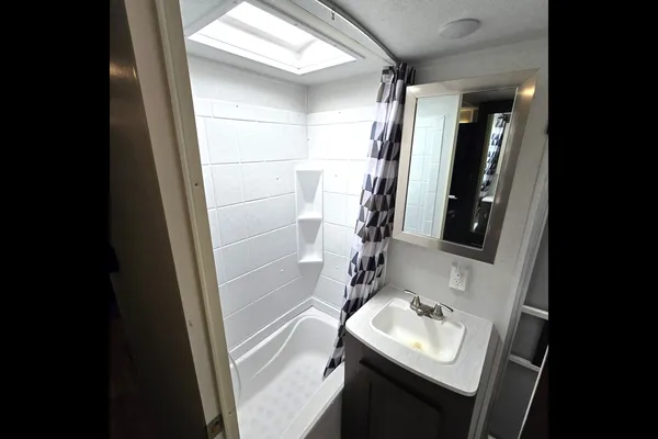 Fireside RV's 2019 Forest River Salem 32BHDS Bunkhouse - LMI1558