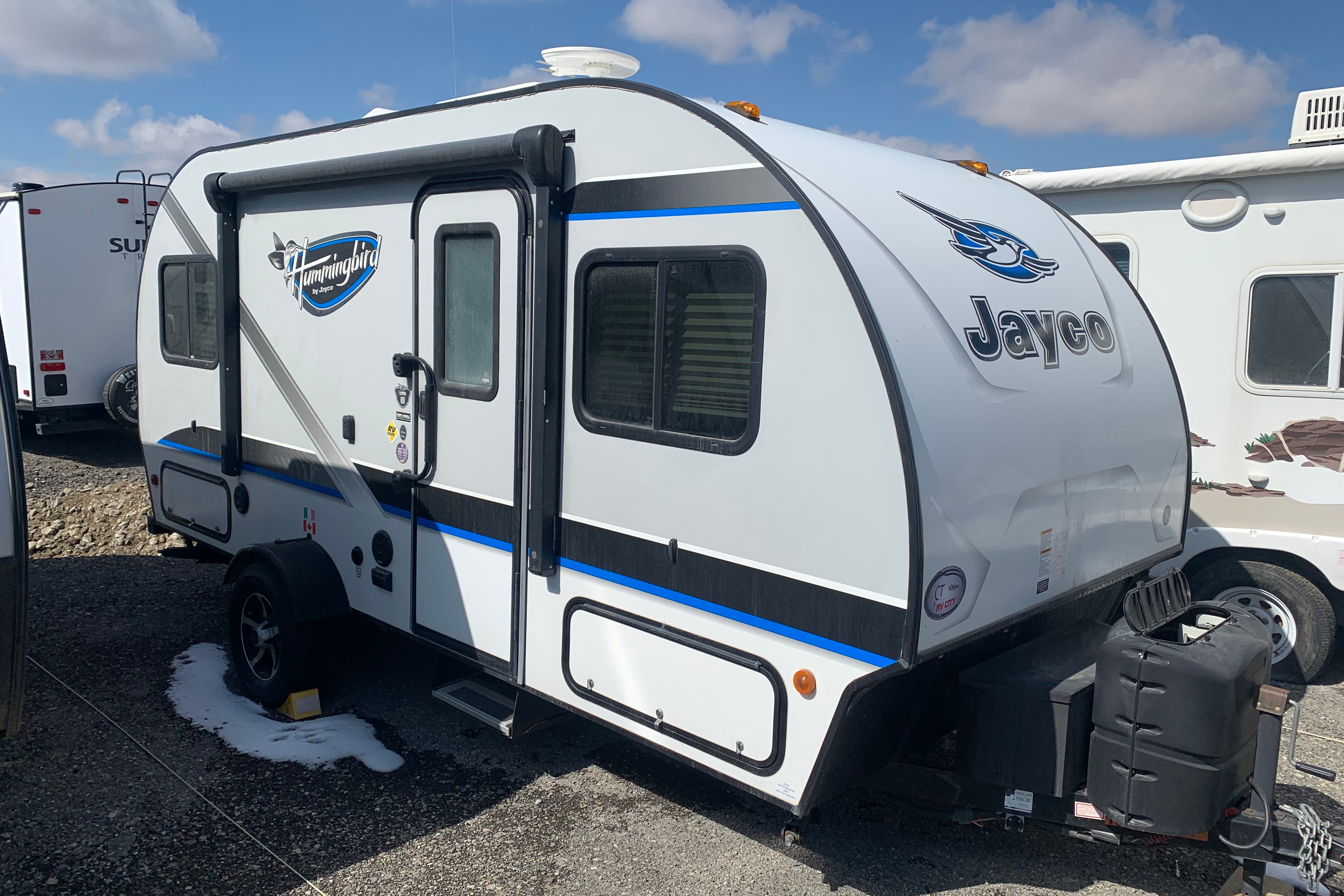 Light and Loaded Jayco Hummingbird.