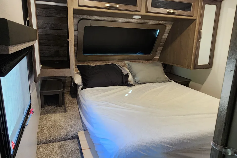 Rick's Cougar Half-Ton Travel Trailer