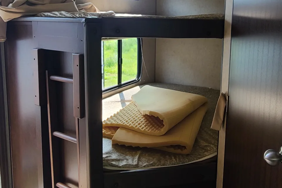 Roomy Inside Cherokee Grey Wolf 26CKSE Travel Trailer