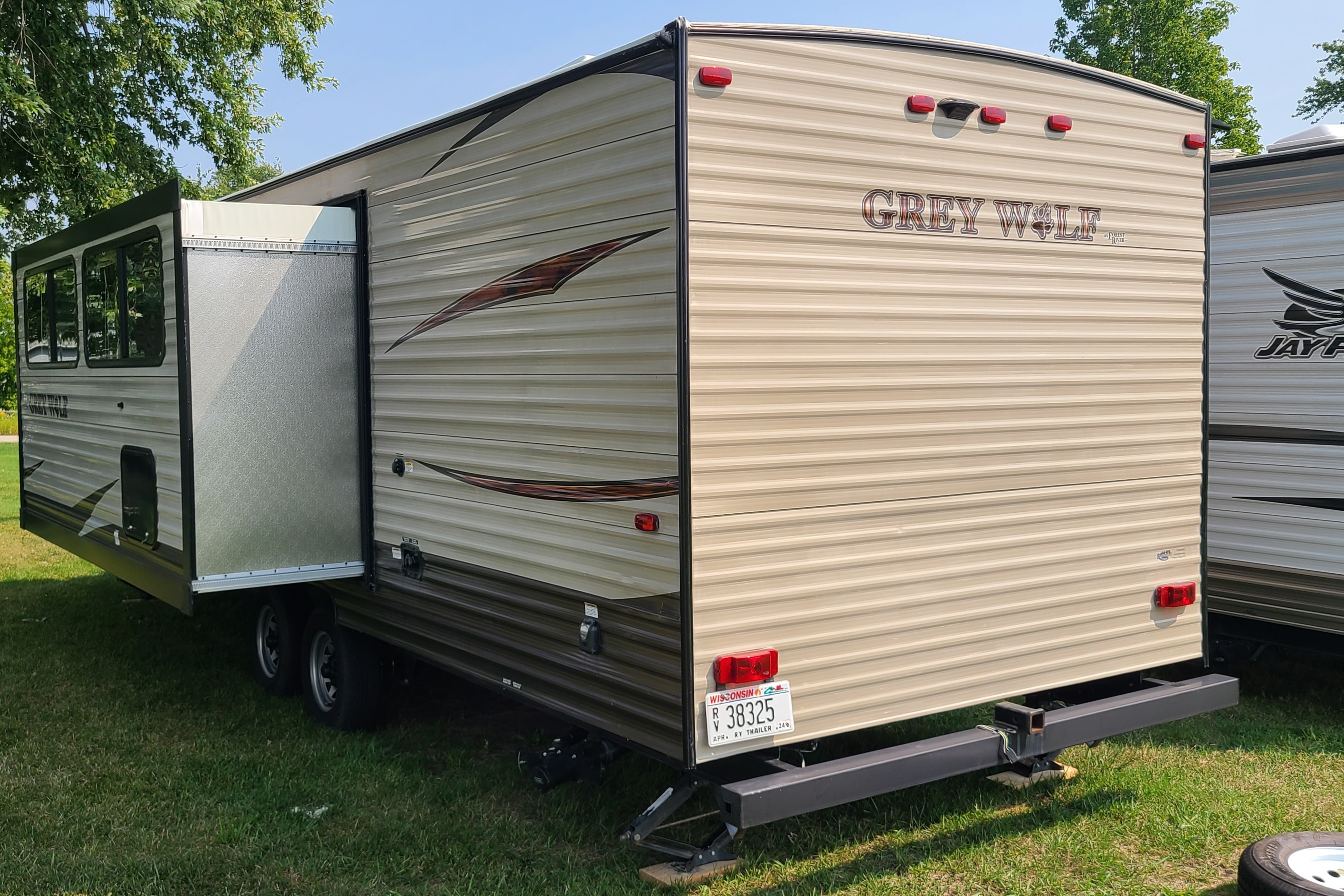 Roomy Inside Cherokee Grey Wolf 26CKSE Travel Trailer