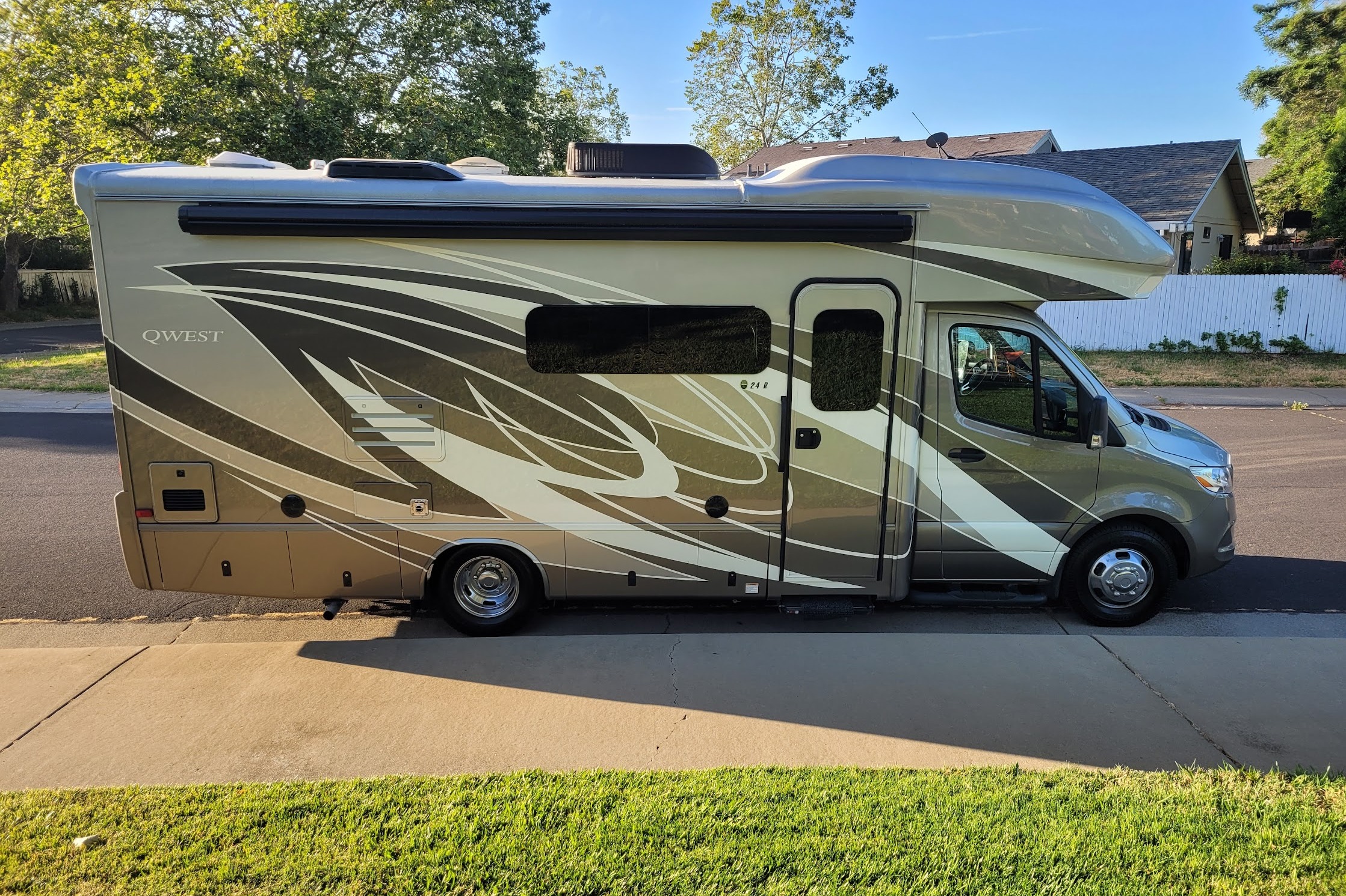 Entegra Coach QWEST 24R Class C - Rusty's RV