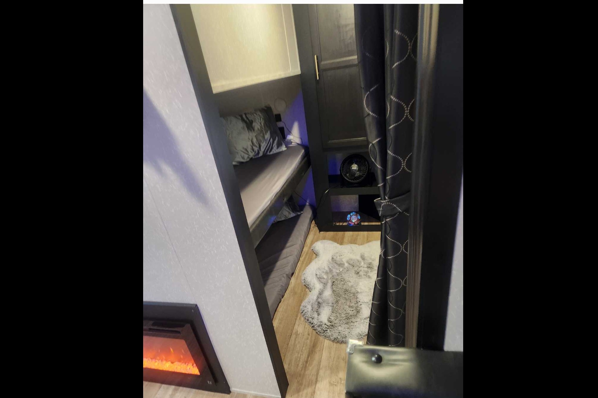 Cherokee Limited 294GEBG, Luxury with Complementary items!