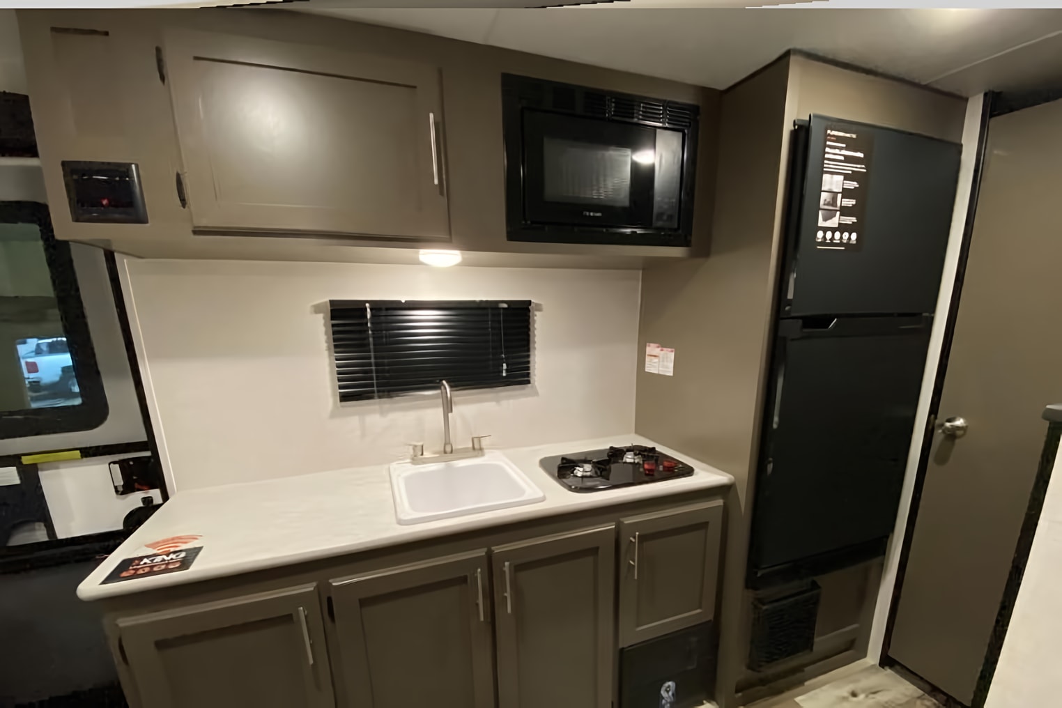 Nina's KZ Sportsmen Classic 181BH Travel Trailer