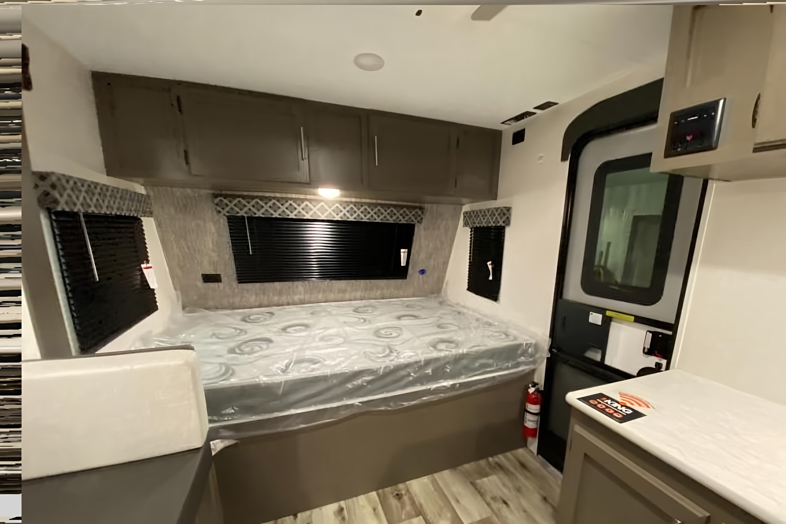 Nina's KZ Sportsmen Classic 181BH Travel Trailer