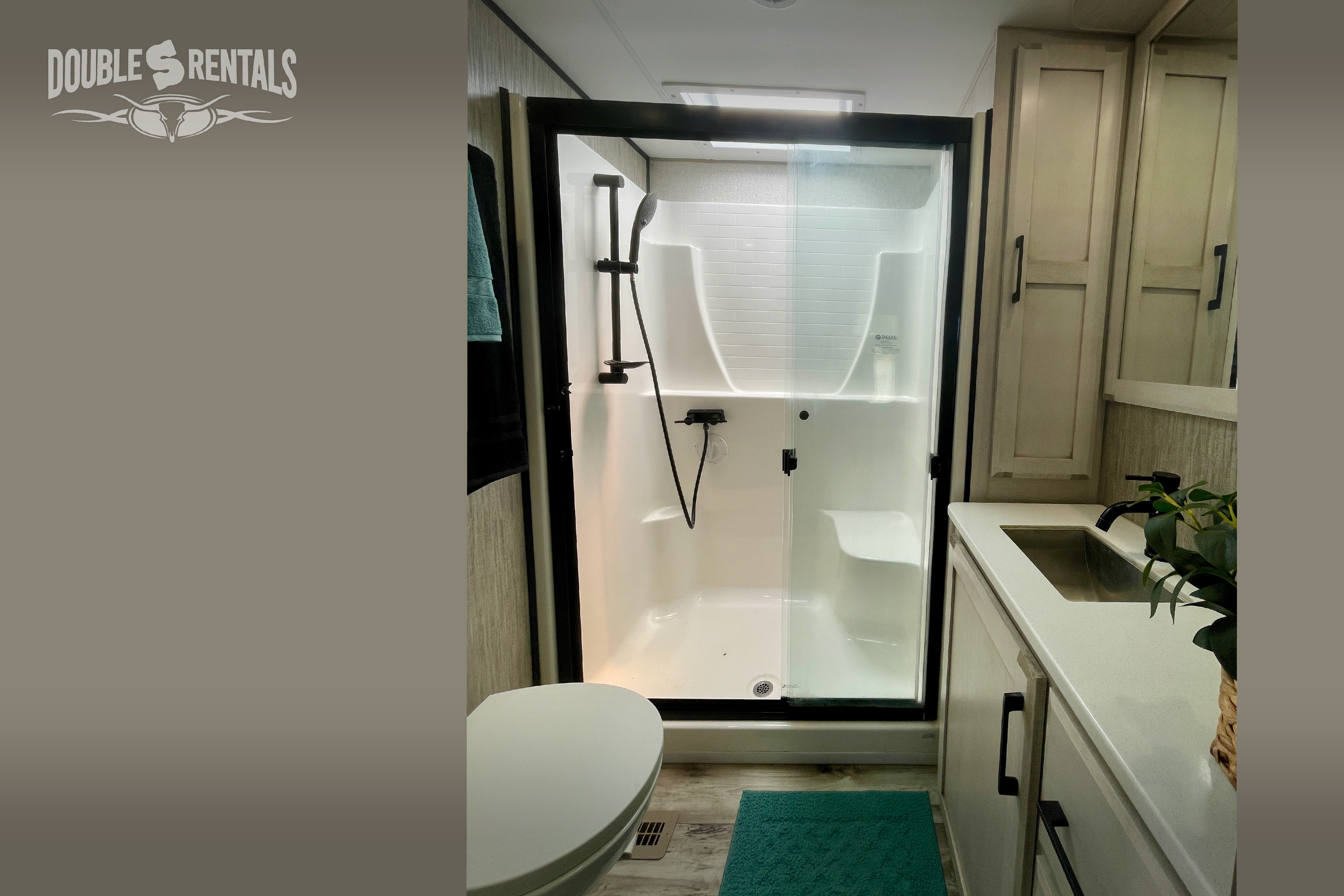 DURANGO GOLD w/ Priv King Master, Queen Loft, Bunk Room, and Patio!!