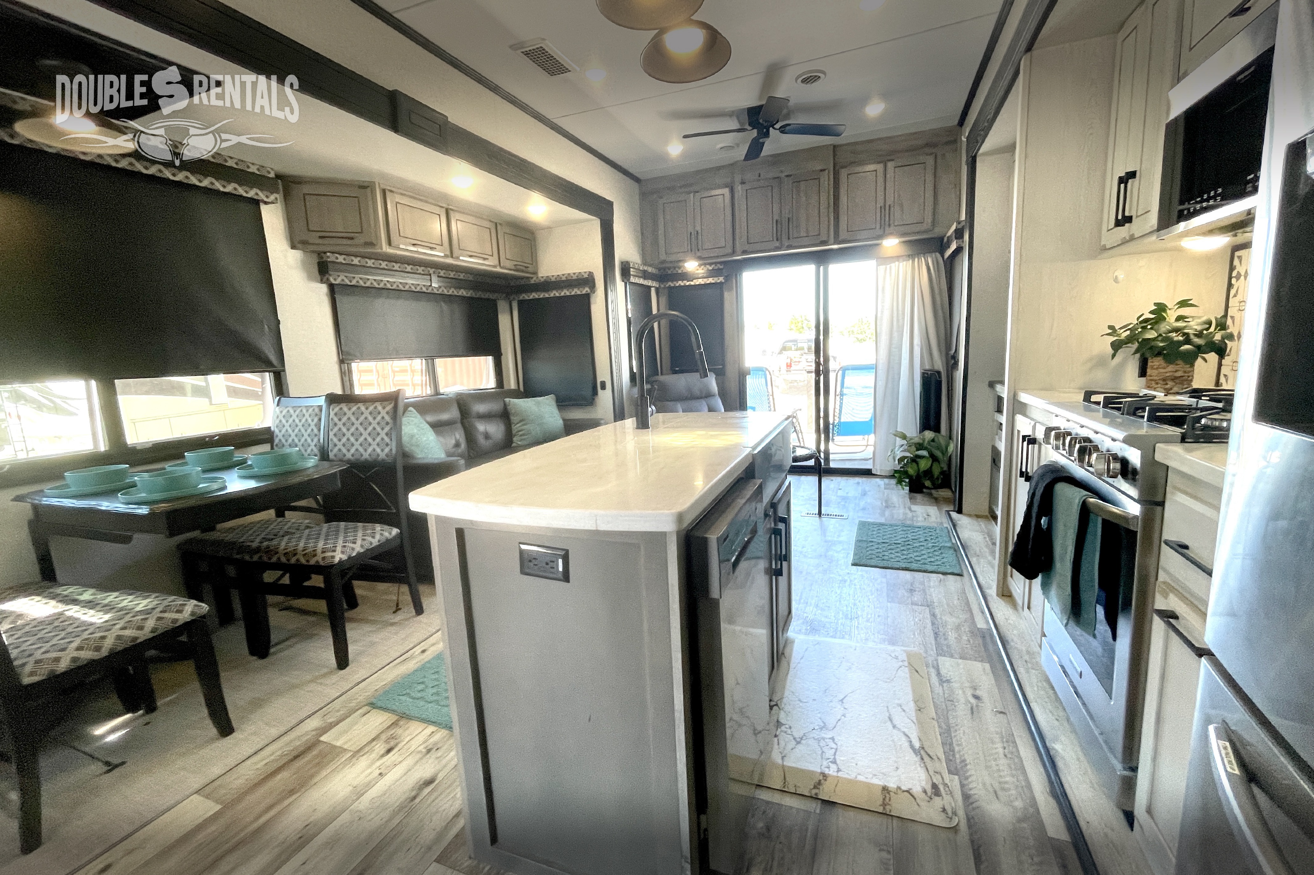 DURANGO GOLD w/ Priv King Master, Queen Loft, Bunk Room, and Patio!!