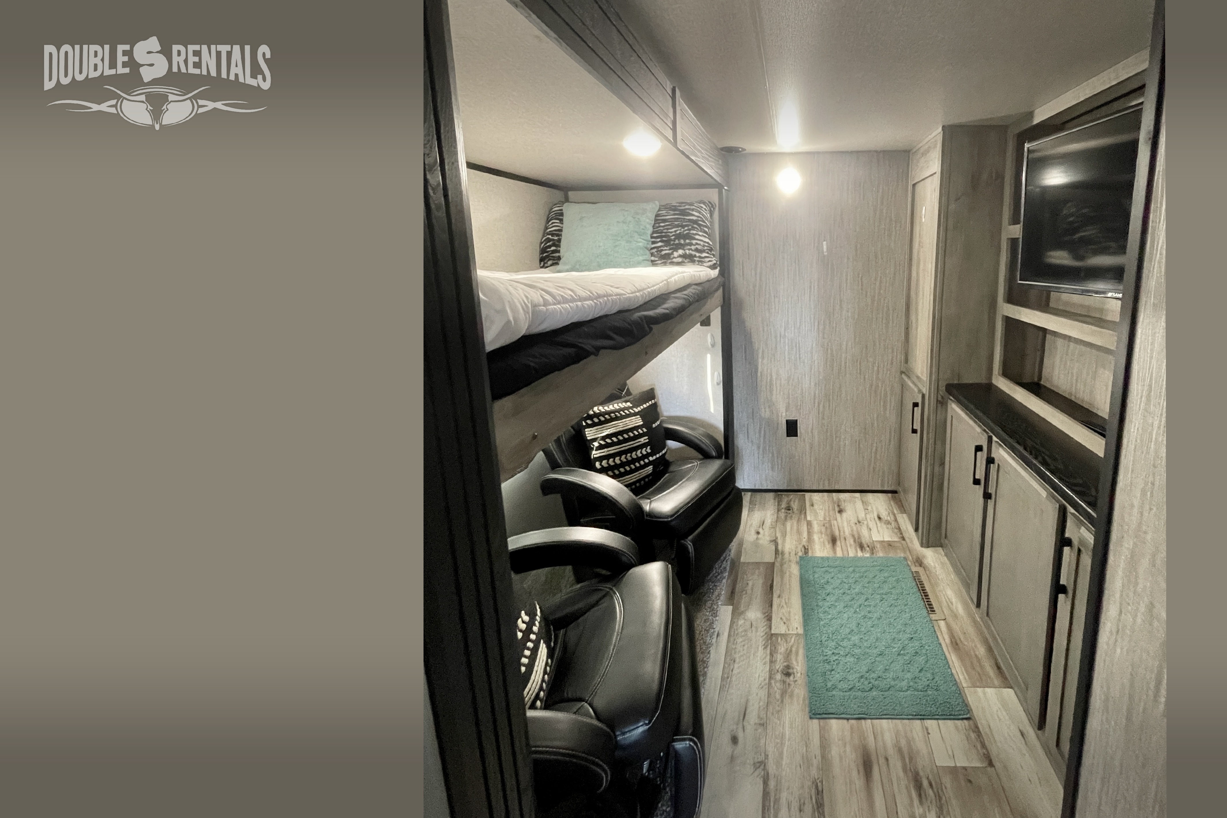 DURANGO GOLD w/ Priv King Master, Queen Loft, Bunk Room, and Patio!!