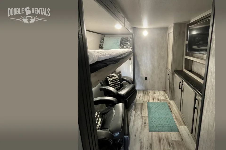 DURANGO GOLD w/ Priv King Master, Queen Loft, Bunk Room, and Patio!!