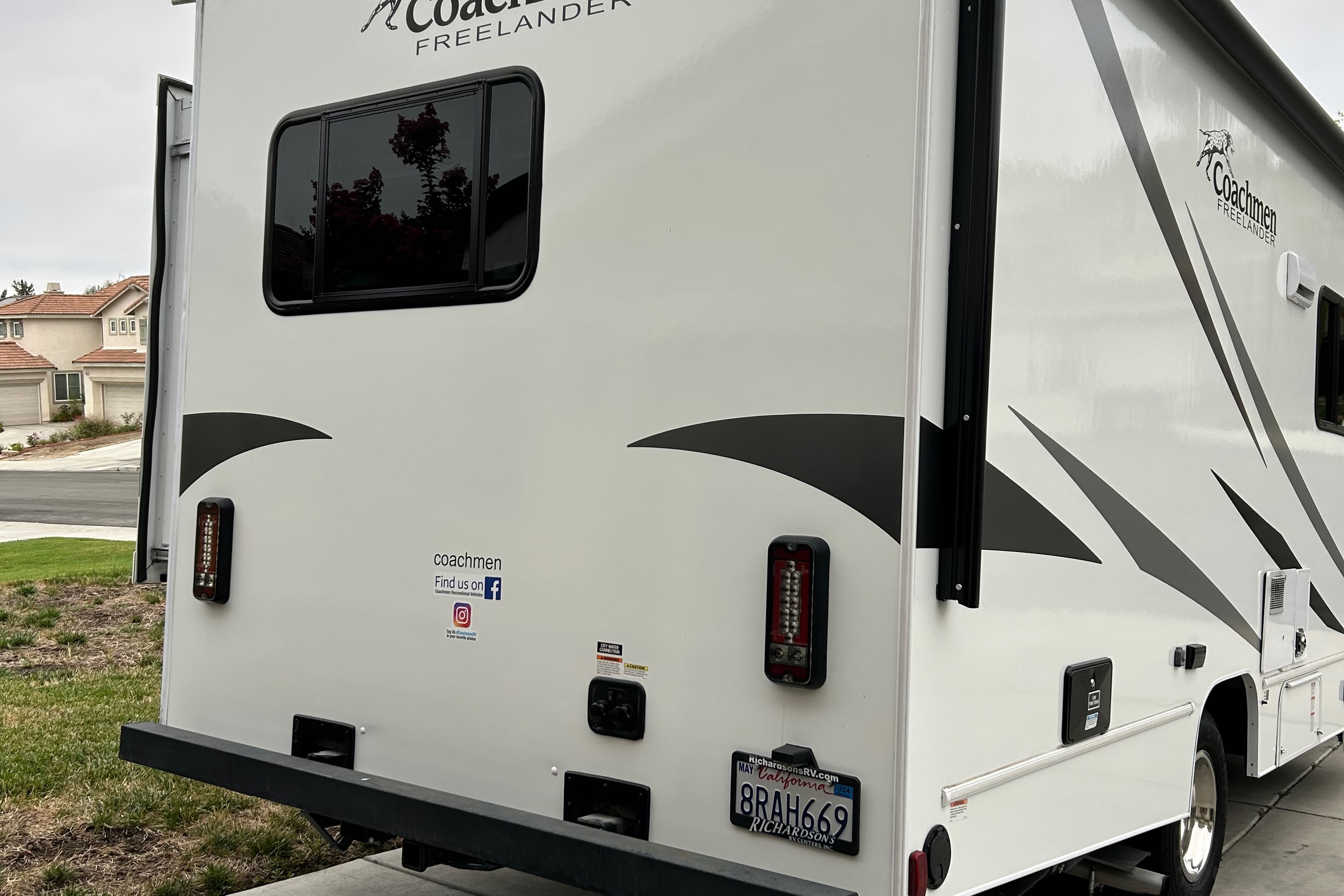 Legacy Continuum, LLC 2019 Coachmen Freelander 23FS