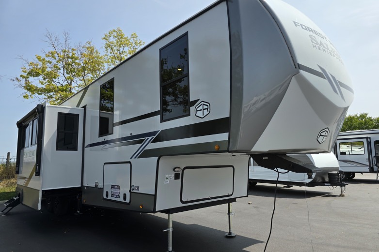 Luxury Forest River Salem Hemisphere 375FAM Fifth Wheel **AMENITIES**