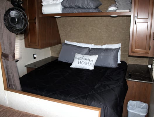 "Sweet Escape" Jayco Jay Flight Sleeps 10 Kid and Pet Friendly