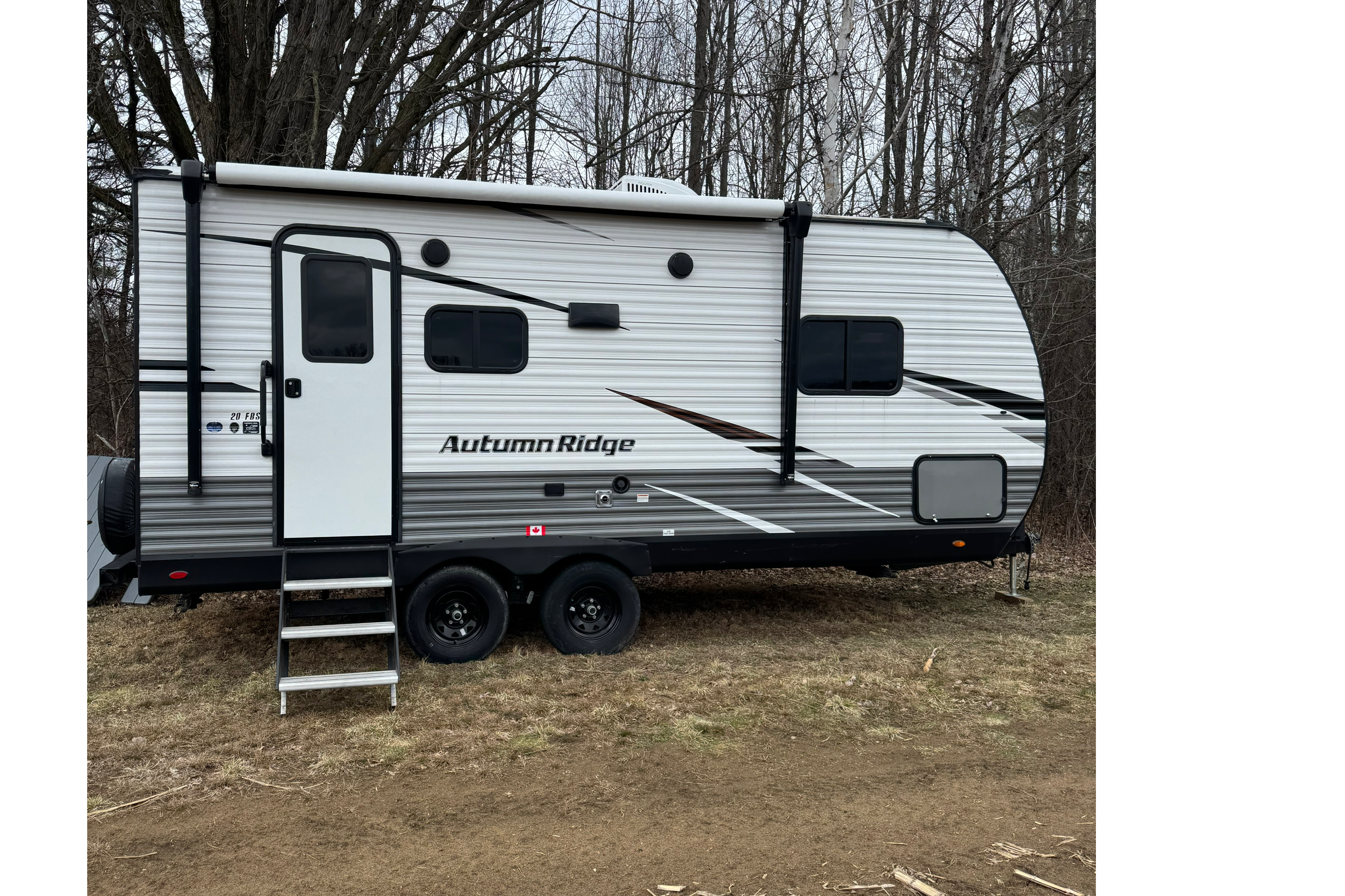 4 SLEEPER CAMPER - ALL SEASONS