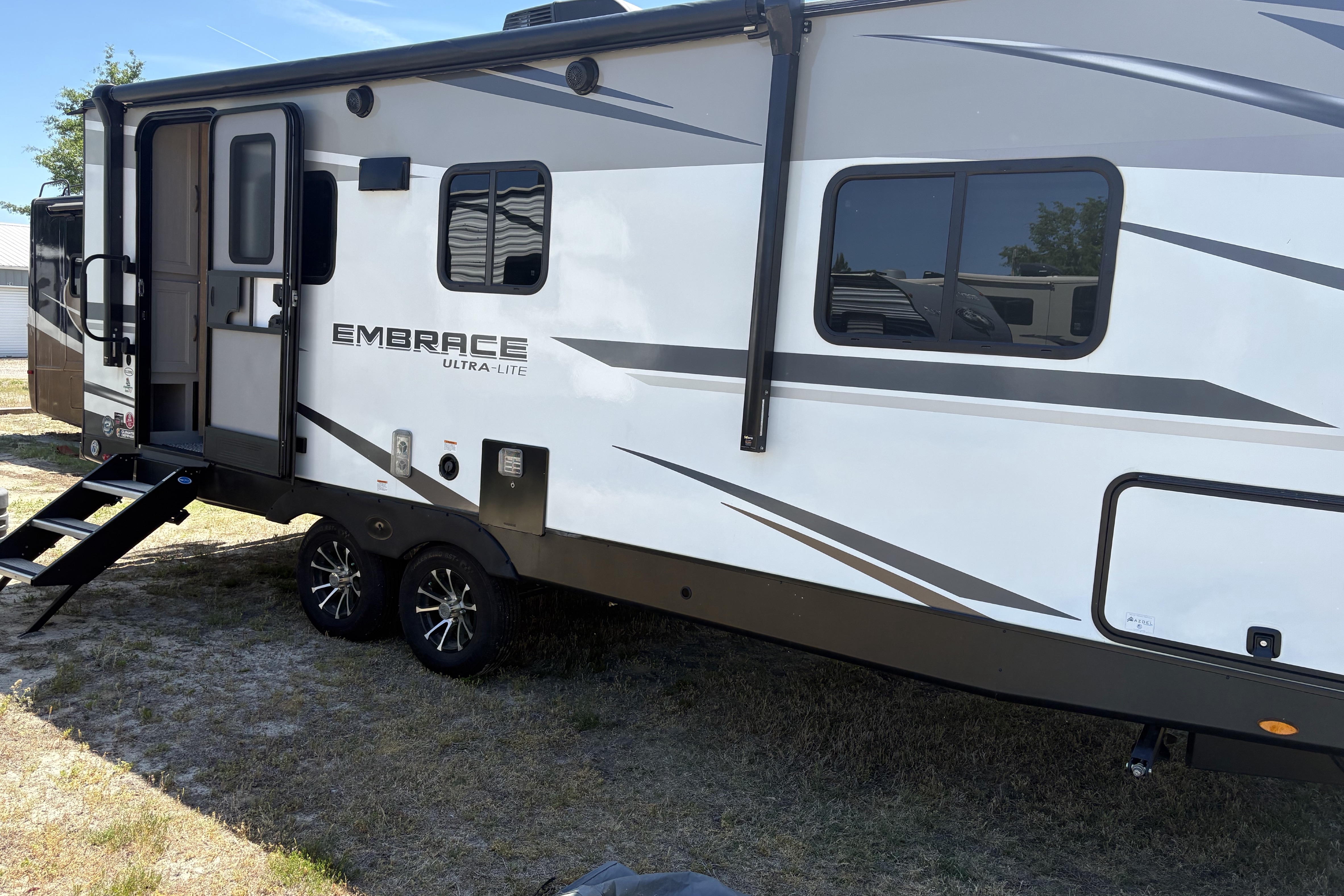 Richard's Cruiser RV Embrace EL22RB Travel Trailer